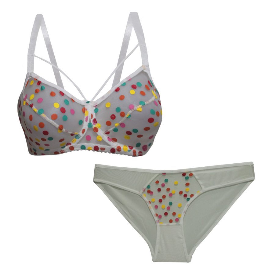 شورت و سوتین فانتزی: از مد روز تا احساس خوشایند